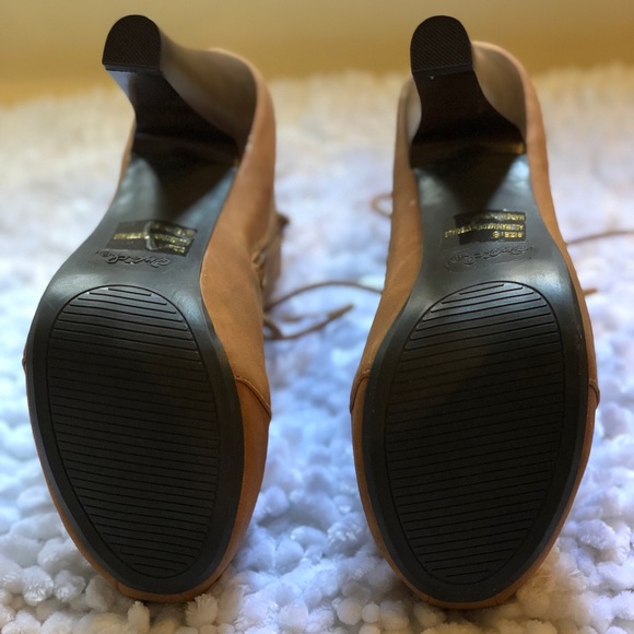 Booties Size 8 - Picture 4 of 4